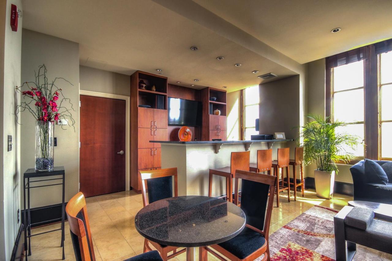Chase Penthouse At 39 West Baltimore Inner Harbor Convention Center Free Indoor Parking One And Two Bedrooms Kültér fotó