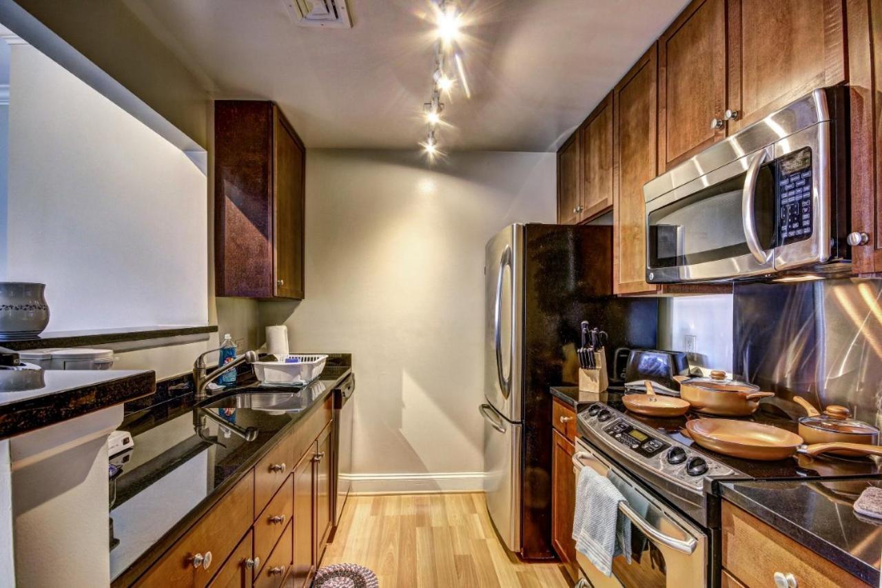 Chase Penthouse At 39 West Baltimore Inner Harbor Convention Center Free Indoor Parking One And Two Bedrooms Kültér fotó