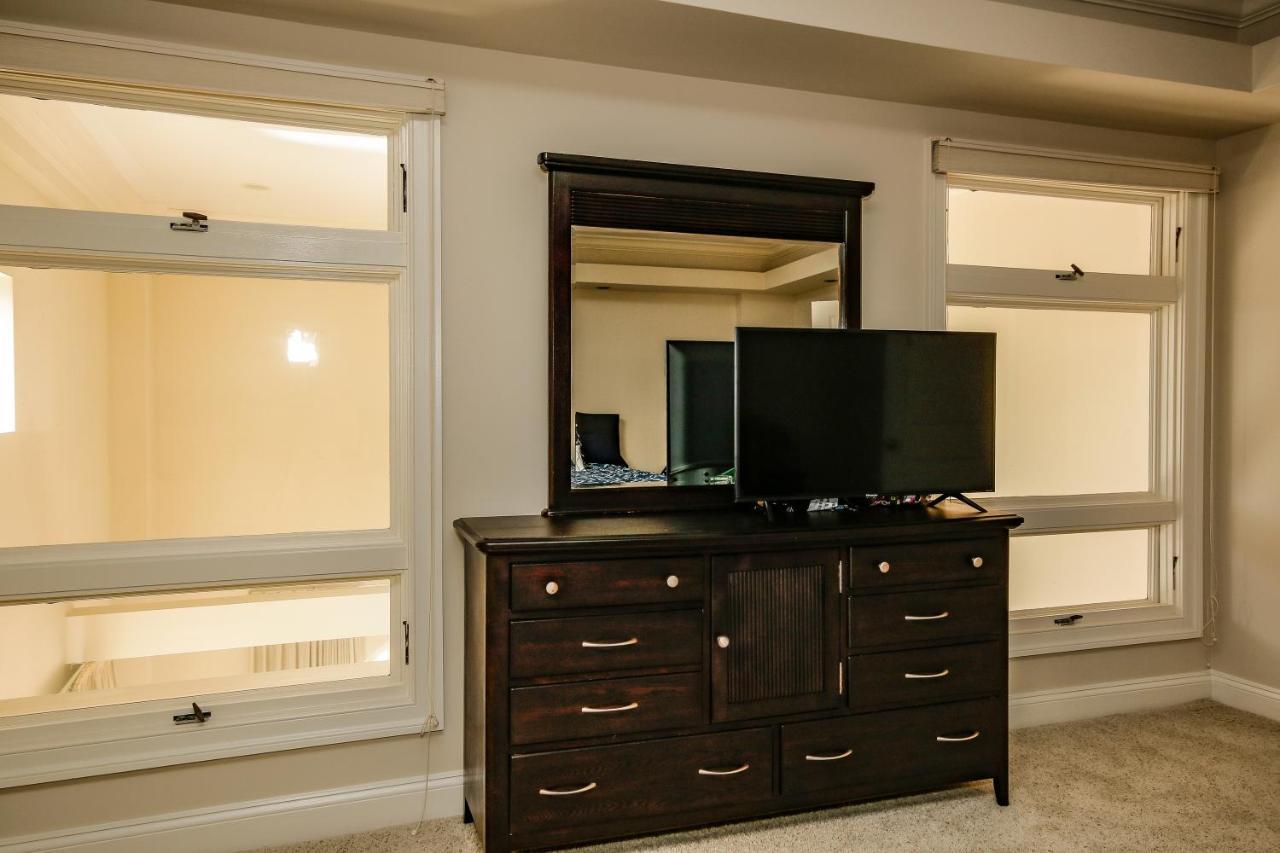 Chase Penthouse At 39 West Baltimore Inner Harbor Convention Center Free Indoor Parking One And Two Bedrooms Kültér fotó