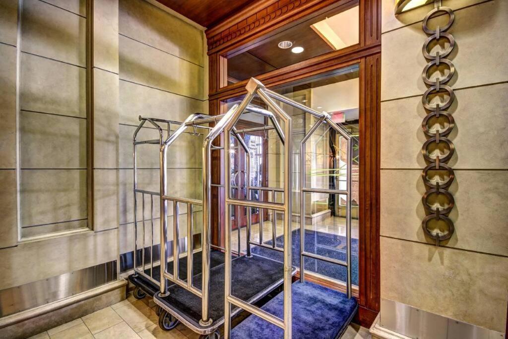 Chase Penthouse At 39 West Baltimore Inner Harbor Convention Center Free Indoor Parking One And Two Bedrooms Kültér fotó