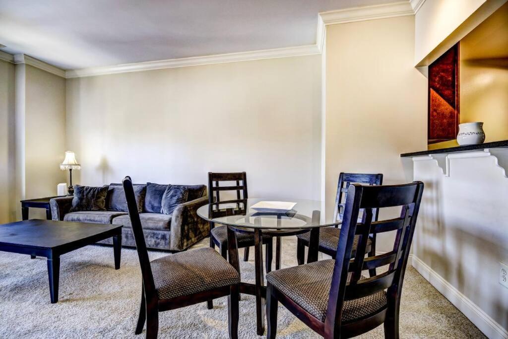 Chase Penthouse At 39 West Baltimore Inner Harbor Convention Center Free Indoor Parking One And Two Bedrooms Kültér fotó