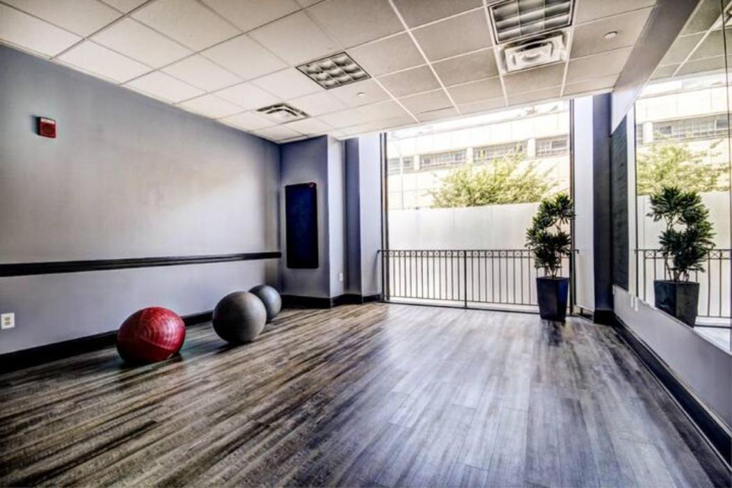 Chase Penthouse At 39 West Baltimore Inner Harbor Convention Center Free Indoor Parking One And Two Bedrooms Kültér fotó